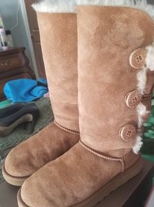 Ugg Chestnut Bailey Button Tall